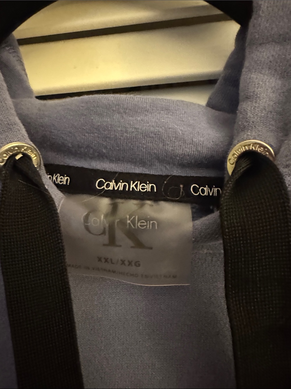 Calvin Klein womens lounge set. Hoodie & Jogger in a beautiful blue violet. - Picture 3 of 4